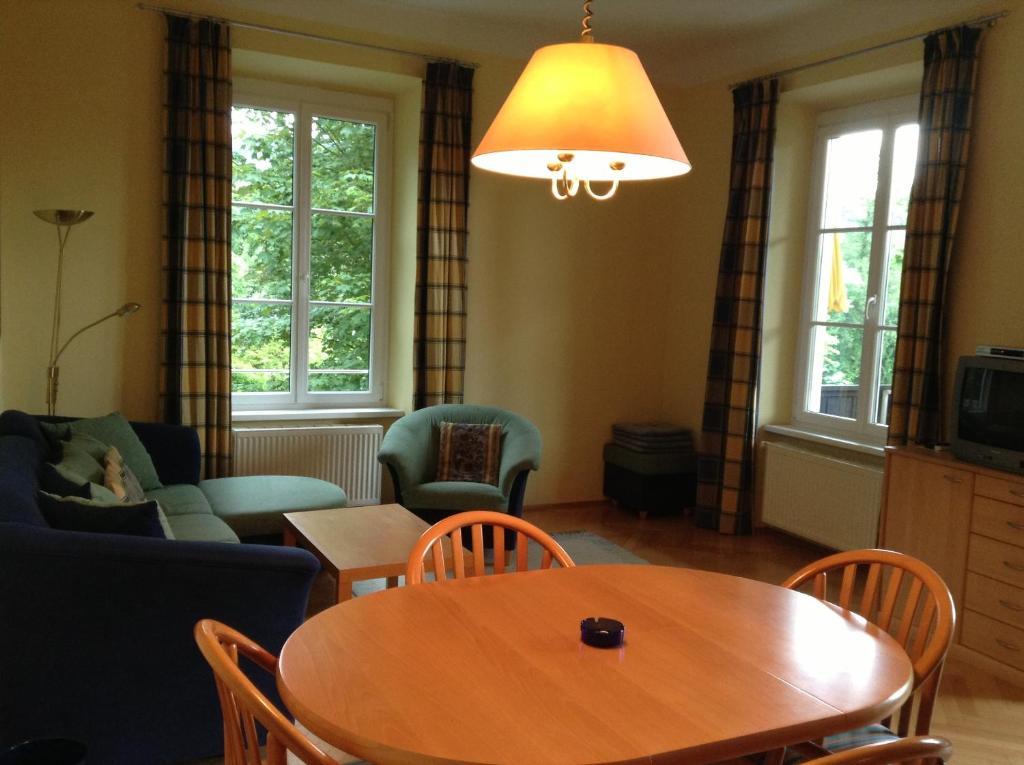 Villa Engstler - Appartments Velden am Wörther See Chambre photo